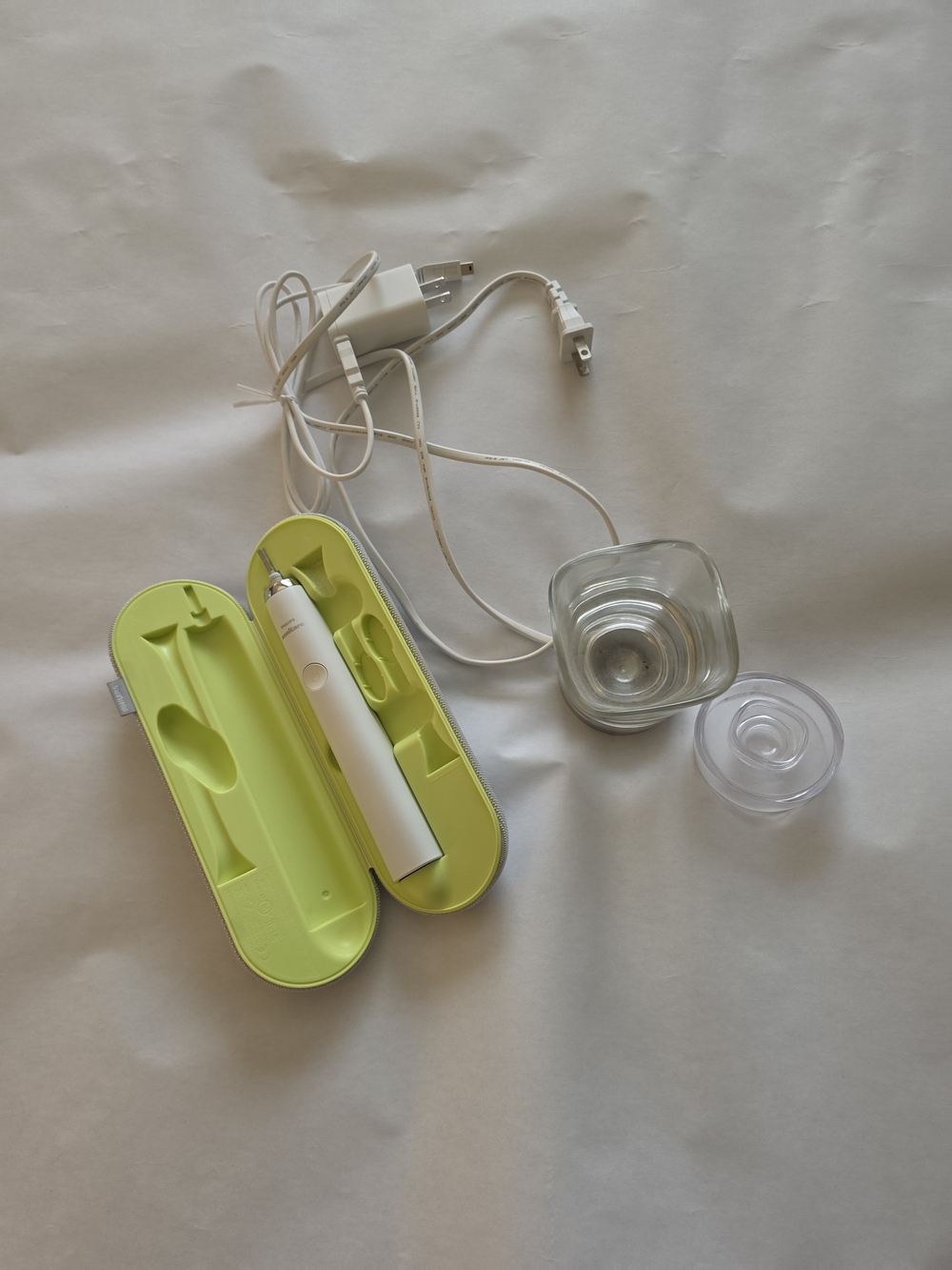 Electric Toothbrush Cleansing Brush with Travel Case - White & Lime